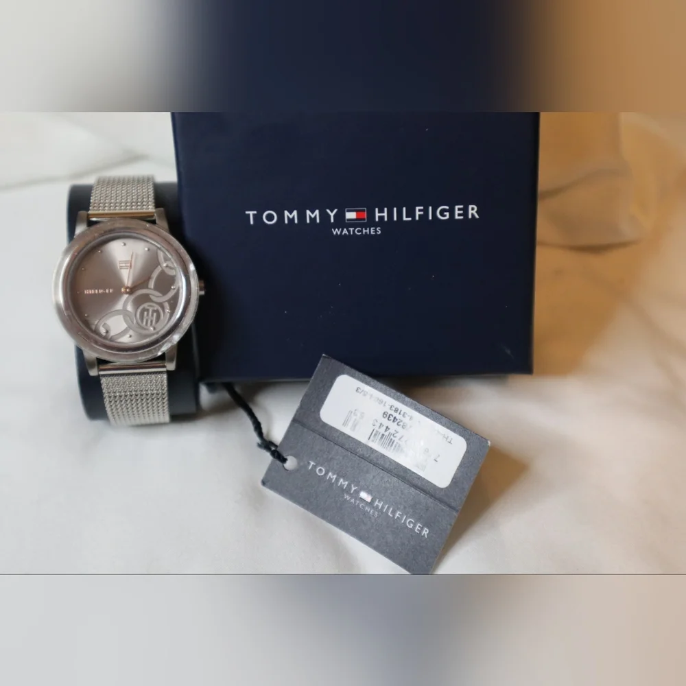 Tommy Hilfiger women's watch - Picture 2 of 5